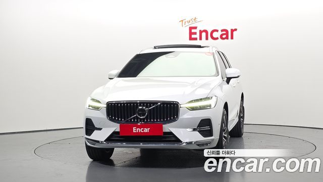 Volvo XC60 2-го поколения B5 Ultra Bright - фото 2