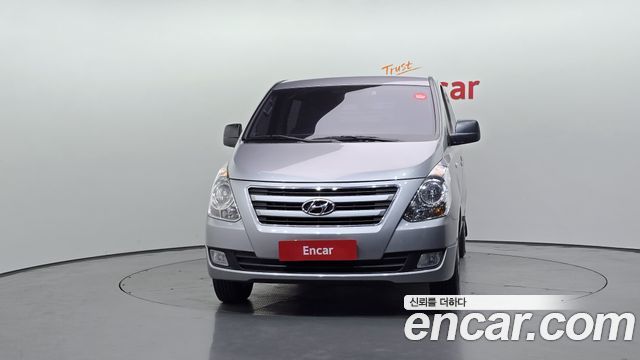 Hyundai Starex 5-Seater LPi VAN Smart - фото 2