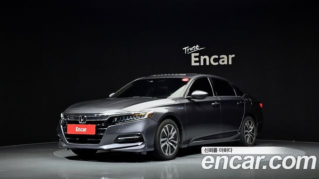 Honda Accord 10-го поколения 2.0 Hybrid Touring - фото 0