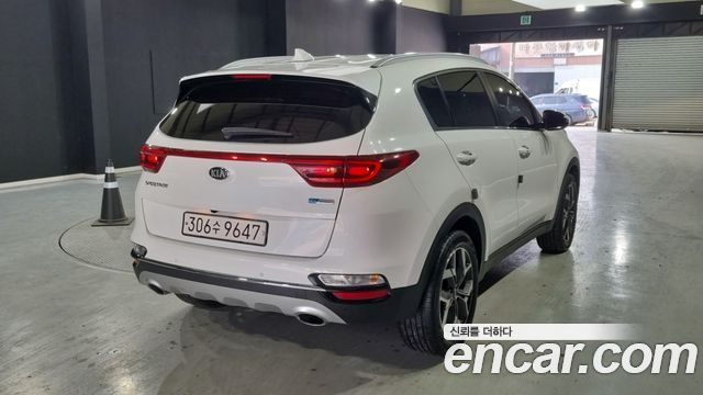 Kia Sportage Diesel 2.0 2WD Prestige - фото 1