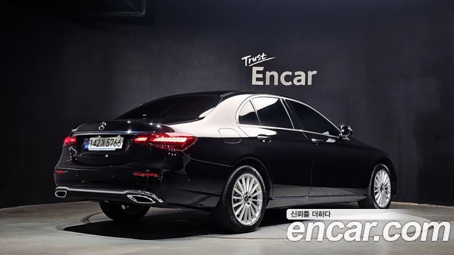 Mercedes-Benz E-Class W213 E250 Exclusive - фото 1