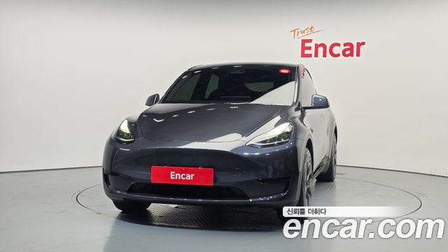 Tesla Model Y RWD - фото 2