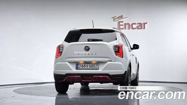 SsangYong Tivoli Gasoline 1.5 2WD R-PLUS White - фото 3