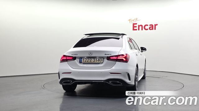Mercedes-Benz A-Class W177 A250 4MATIC Sedan - фото 3