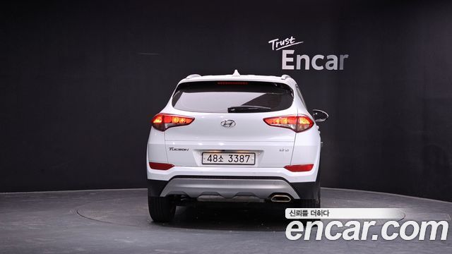 Hyundai Tucson Совершенно новый Diesel 1.7 2WD Modern - фото 3