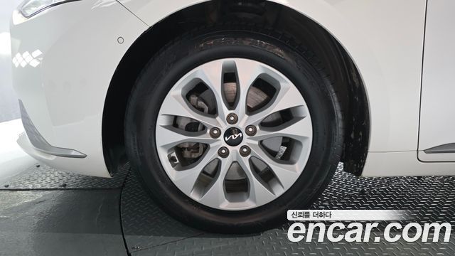 Kia K8 2.5 Gasoline 2WD Noblesse - фото 4