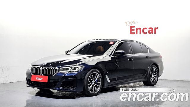 BMW 5-Series G30 520i M Sport - фото 0