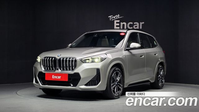 BMW X1 U11 xDrive 20i M Sport - фото 0