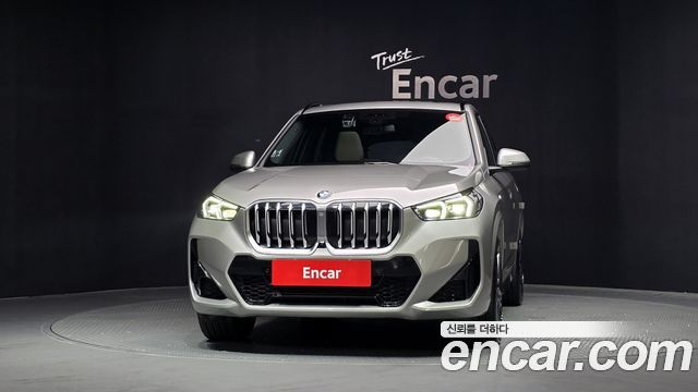 BMW X1 U11 xDrive 20i M Sport - фото 2