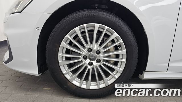 Audi A6 C8 45 TFSI Quattro Premium - фото 4