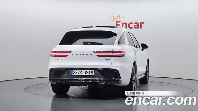 Genesis GV70 2.5T Gasoline AWD - фото 2