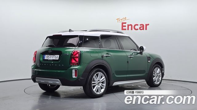 Mini Countryman Classic Plus Launch Pack 2nd Gen - фото 1