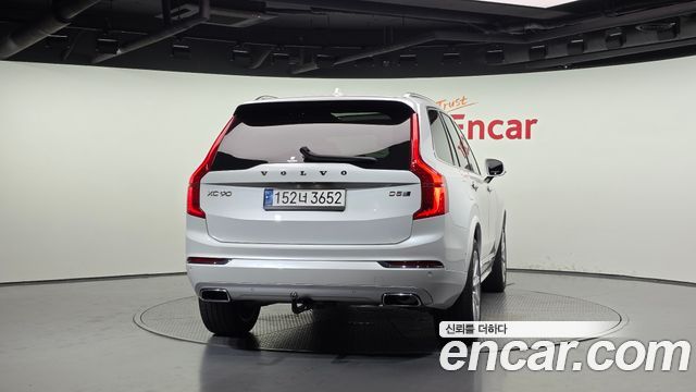 Volvo XC90 2-го поколения D5 Inscription - фото 3