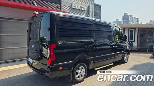 Mercedes-Benz Sprinter 3.0 Diesel W907 - фото 1