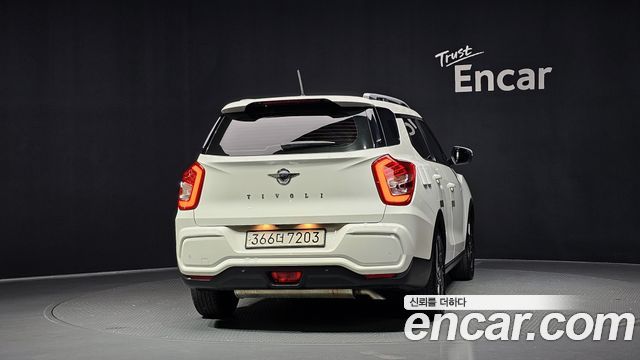 SsangYong Tivoli 1.5 A7 2WD - фото 3