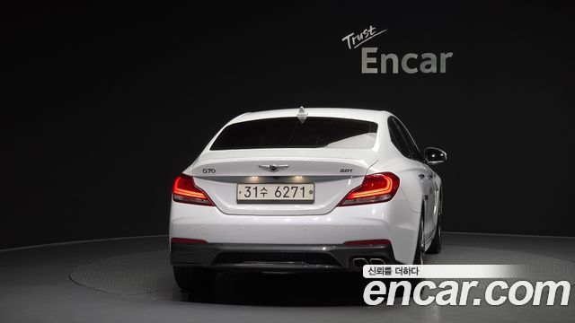 Genesis G70 2.0T Advanced - фото 3