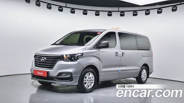 Hyundai Starex Новый Van 5-Seater Smart - фото 0
