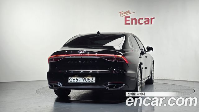 Hyundai Grandeur Новый IG 2.5 Calligraphy - фото 2
