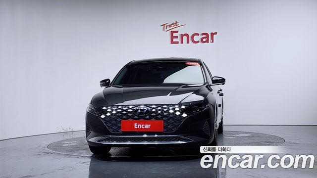 Hyundai Grandeur Новый IG 2.5 Calligraphy - фото 1
