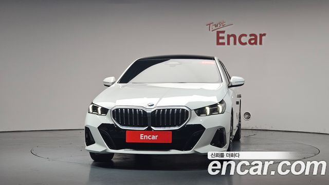 BMW 5-Series G60 520i M Sport - фото 2