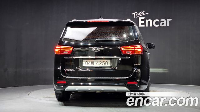 Kia Carnival Новый 9-Seater Noblesse Special - фото 3