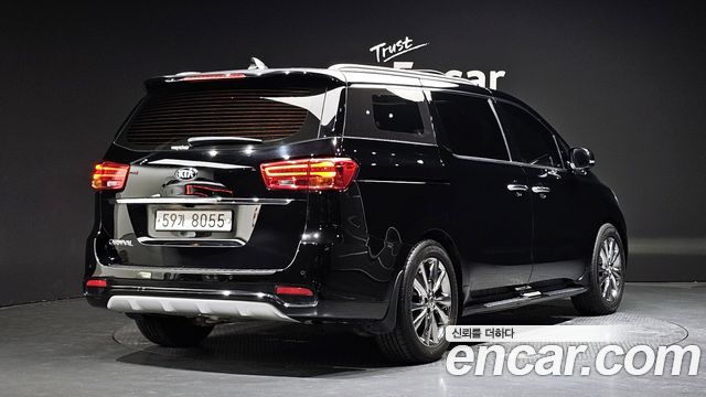 Kia Carnival Новый 9-Seater Noblesse Special - фото 1