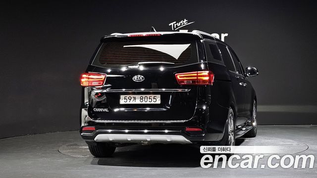 Kia Carnival Новый 9-Seater Noblesse Special - фото 3
