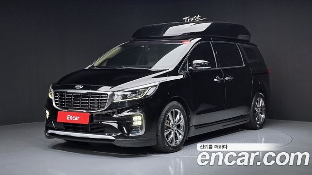 Kia Carnival Новый 9-Seater Hi-Limousine Prestige Hiroof - фото 0