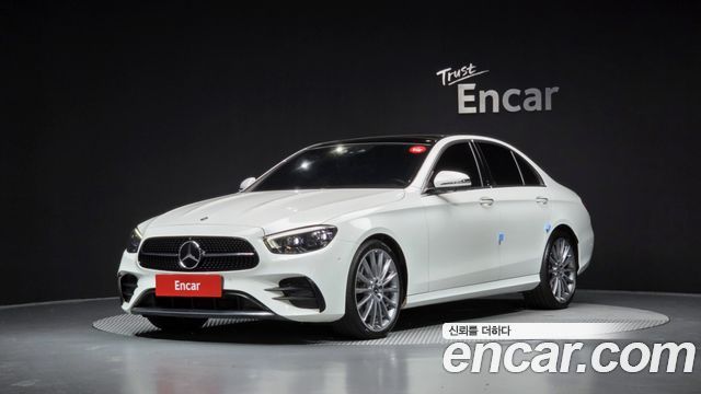 Mercedes-Benz E-Class W213 E350 4MATIC AMG Line - фото 0