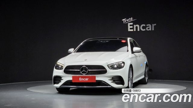 Mercedes-Benz E-Class W213 E350 4MATIC AMG Line - фото 2