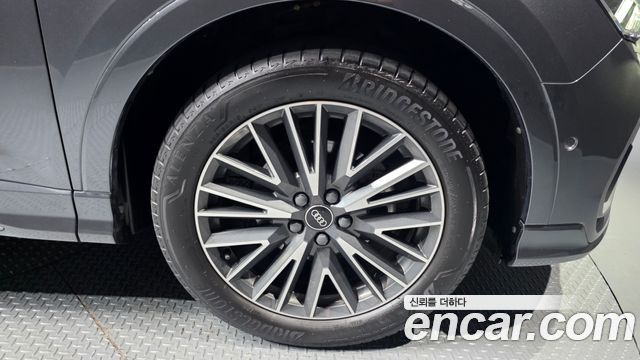 Audi Q3 F3 35 TDI Quattro Premium - фото 4