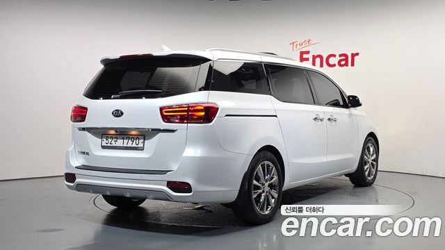 Kia Carnival Новый 9-Seater Prstige - фото 1