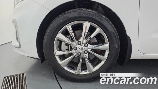 Kia Carnival Новый 9-Seater Prstige - фото 4