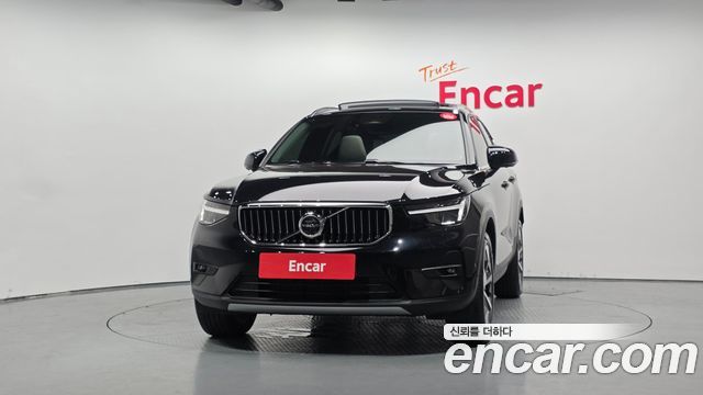 Volvo XC40 B4 Ultimate Bright - фото 2