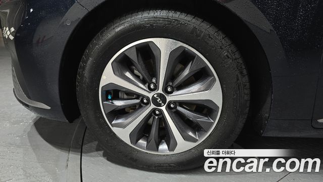 Kia K8 гибрид Noblesse - фото 4