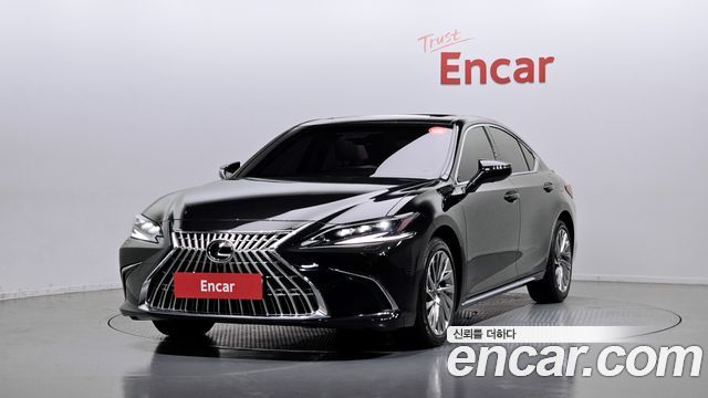 Lexus ES 7-го поколения Executive - фото 0