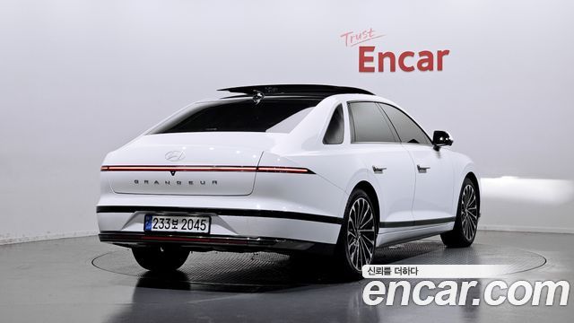 Hyundai Grandeur GN7 2,5 Gasoline 2WD Calligraphy - фото 1