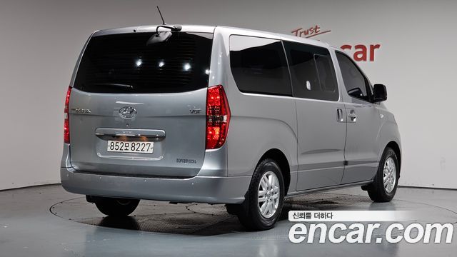 Hyundai Starex Новый Van 5-Seater Smart - фото 0