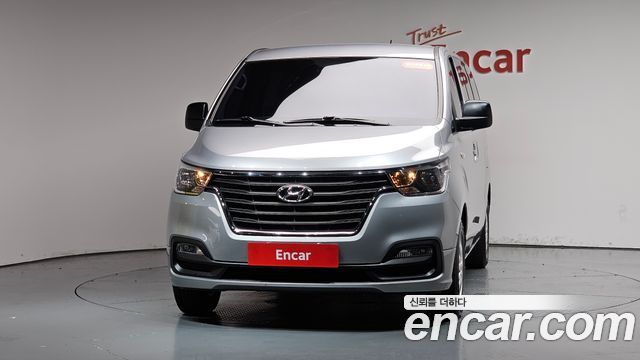 Hyundai Starex Новый Van 5-Seater Smart - фото 1