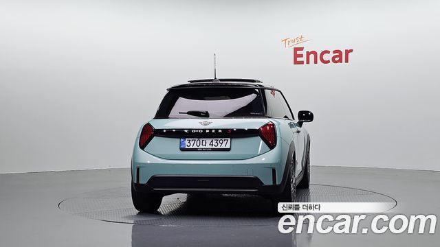 Mini Cooper 4-го поколения Favoured - фото 3