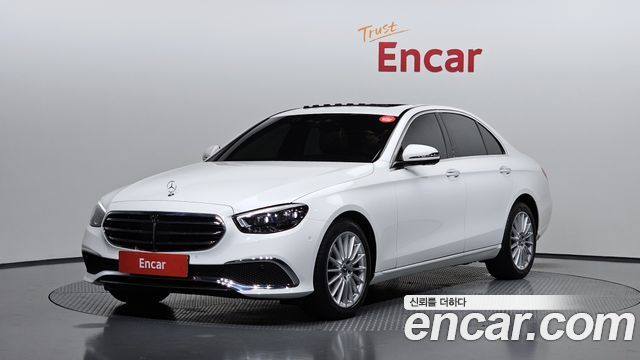 Mercedes-Benz E-Class W213 E250 Exclusive - фото 0