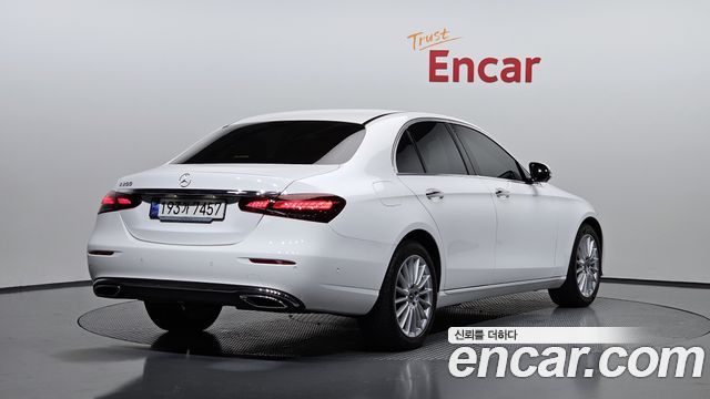 Mercedes-Benz E-Class W213 E250 Exclusive - фото 1