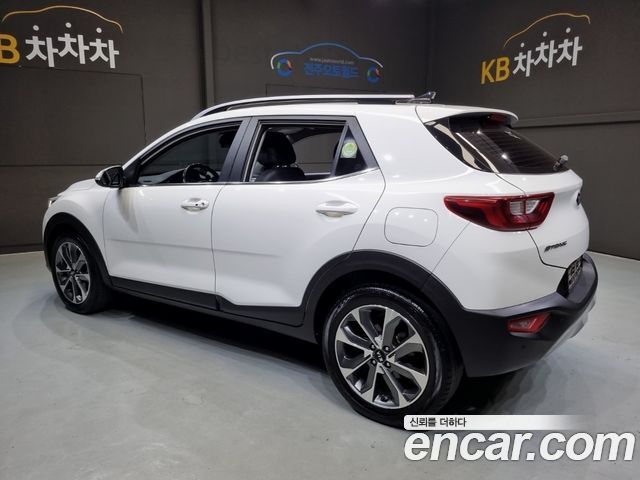 Kia Stonic 1.4 Trendy - фото 3
