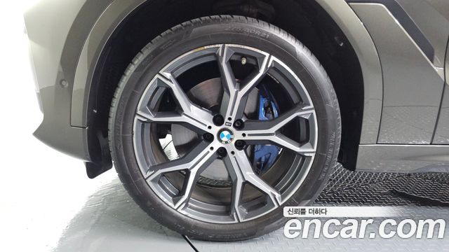 BMW X6 G06 xDrive40i M Sport - фото 4