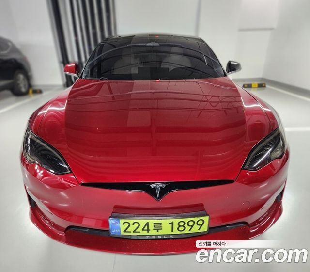 Tesla Model S AWD - фото 0