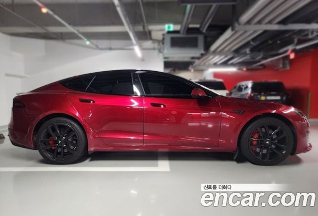 Tesla Model S AWD - фото 3