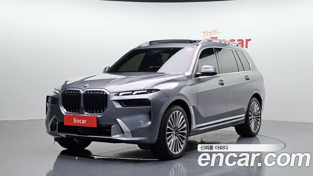 BMW X7 G07 xDrive 40i Design Pure Excellence 6-Seater - фото 0