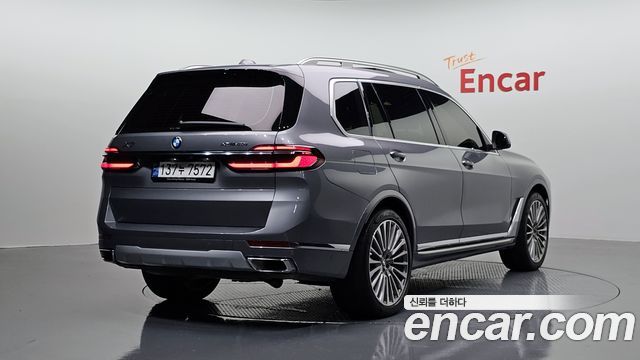 BMW X7 G07 xDrive 40i Design Pure Excellence 6-Seater - фото 1