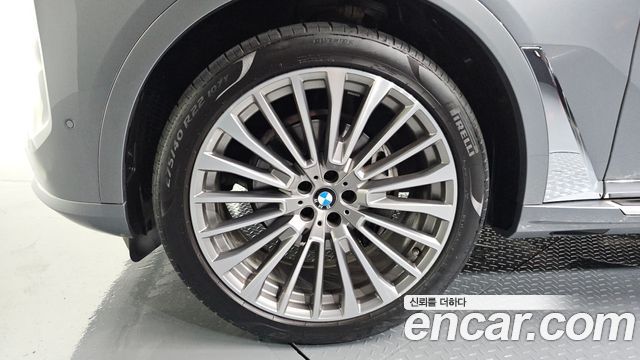 BMW X7 G07 xDrive 40i Design Pure Excellence 6-Seater - фото 4