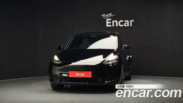 Tesla Model Y RWD - фото 2